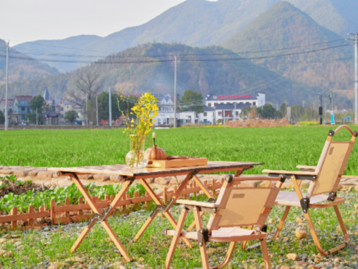 气温直逼35度,今夏去哪嬉?富阳龙鳞坝旁有家宝藏民宿