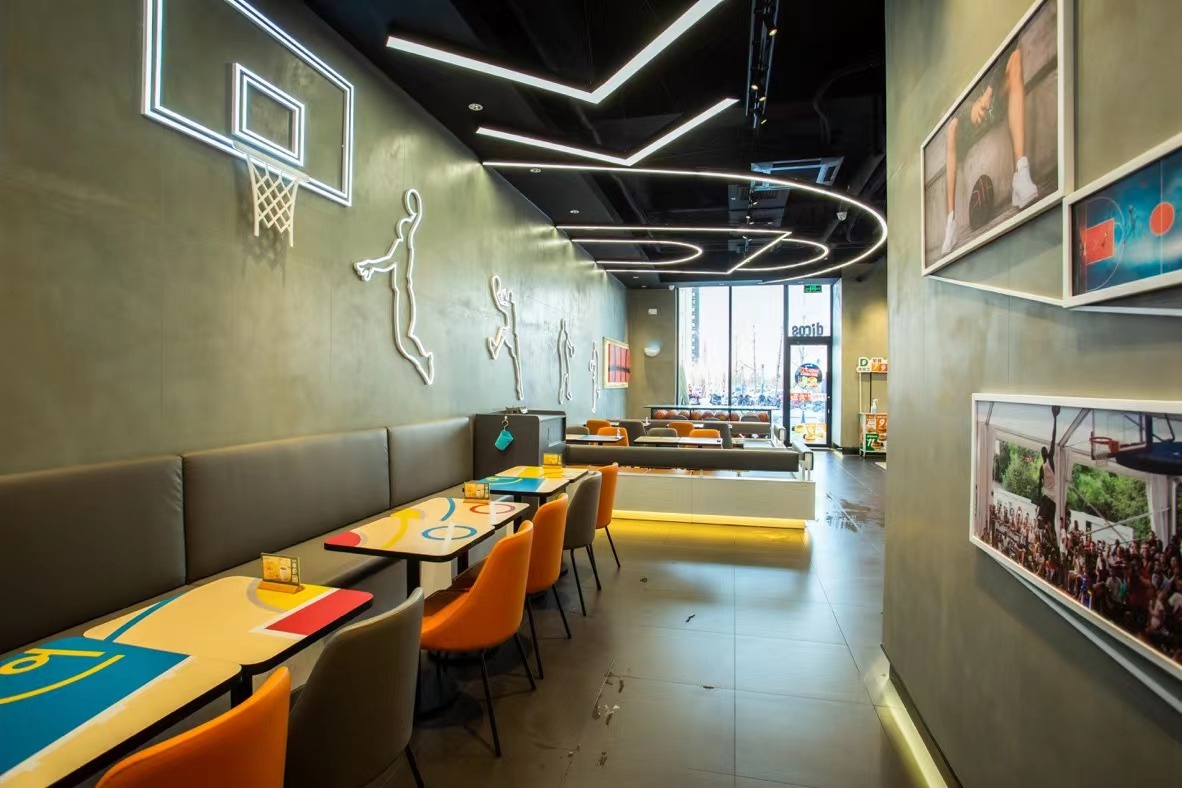 把球场搬进餐厅——德克士篮球主题店亮相银川大阅城