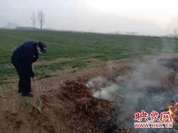 驻马店经济开发区公安分局关王庙派出所民警奋勇救火获美赞