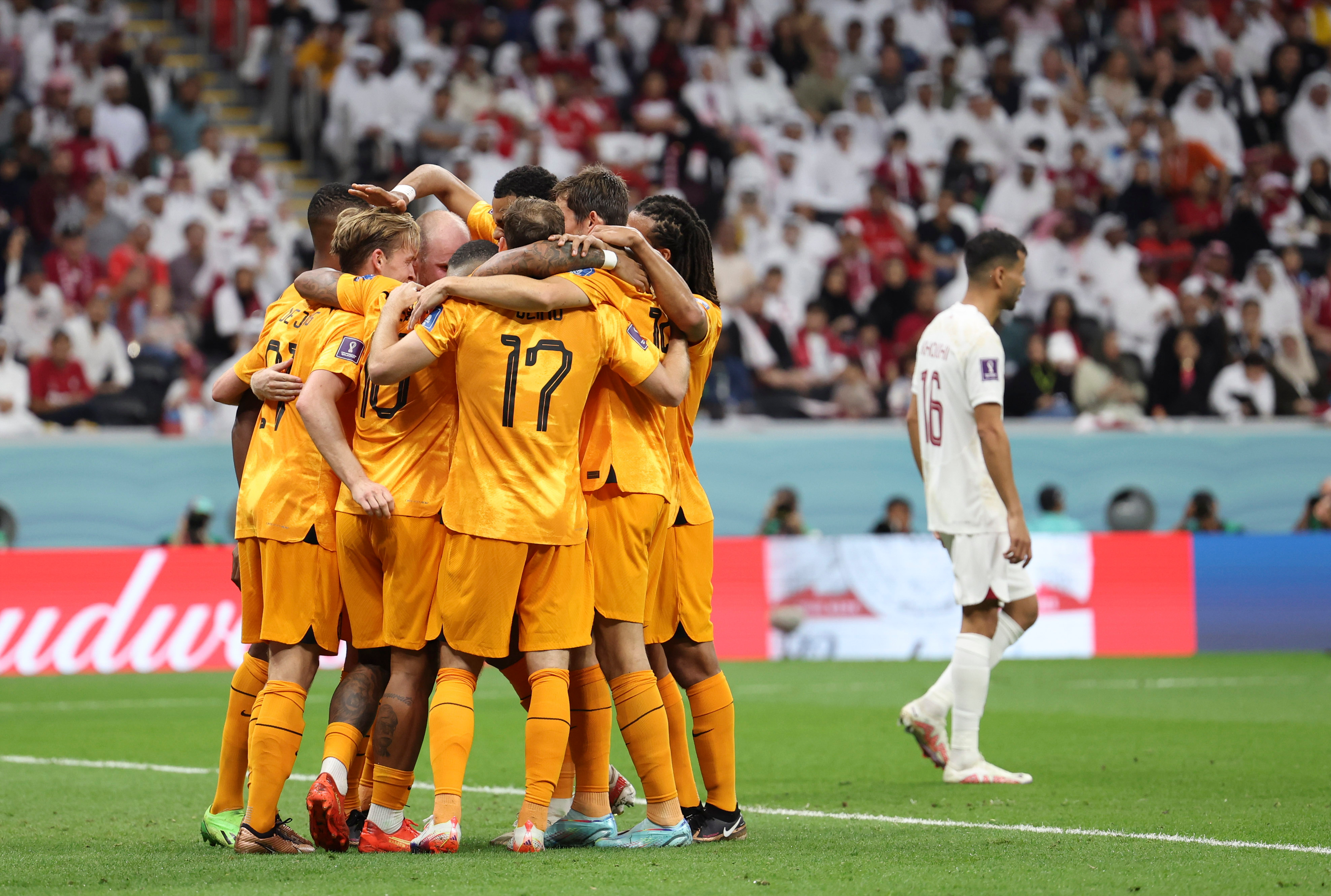 卡塔尔世界杯|a组:荷兰未尝败绩 晋级淘汰赛