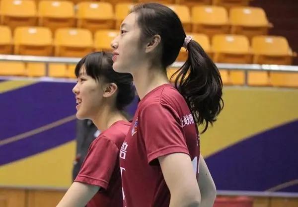 刘哲宁:一张360度无死角的美丽面庞,同时还有郑益昕的清新气质