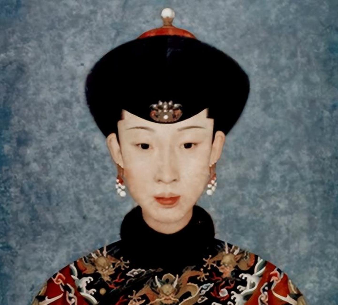 令妃强撑着侍寝,10年她就怀孕7次