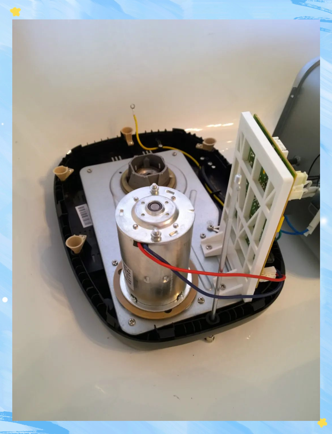 美的面包机详细拆解:深入分析内部结构与组件关系