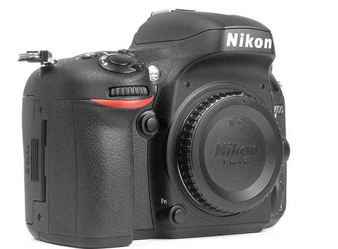 尼康d600是一款全画幅数码单反相机