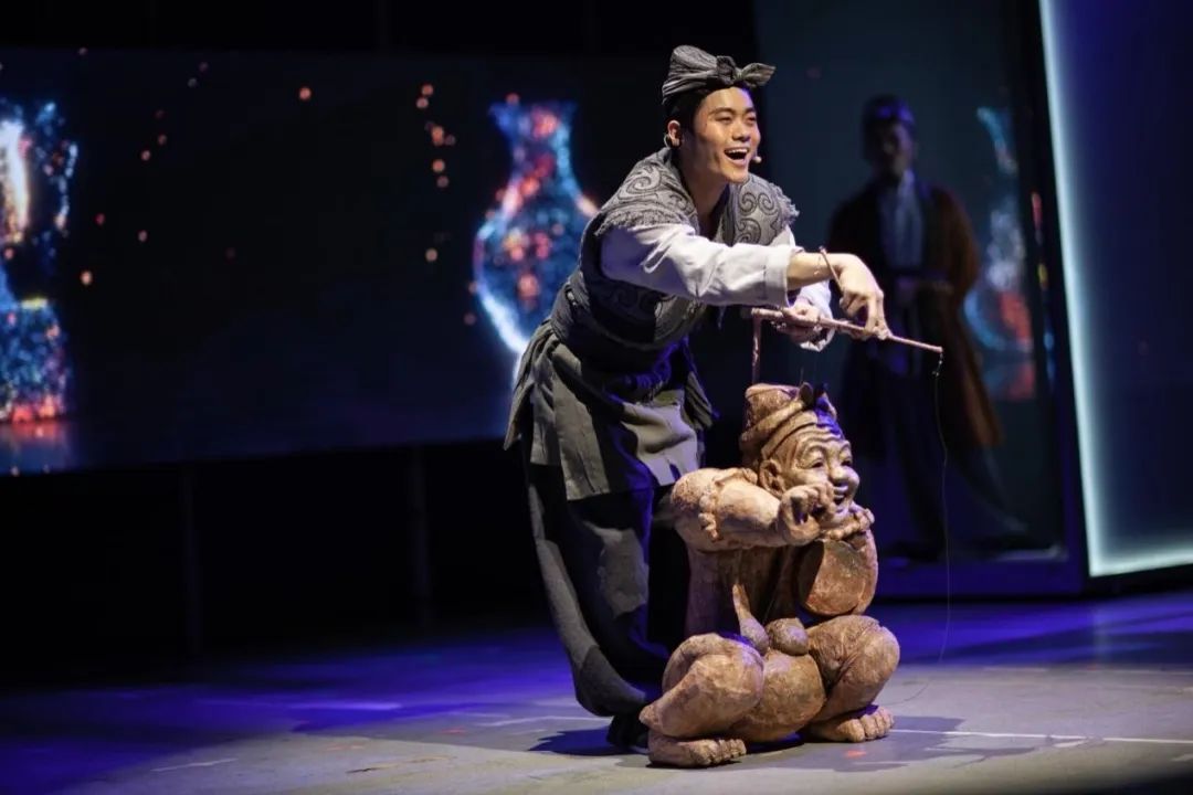 成都出土的击鼓说唱俑"活了",文物活化舞台剧《盛世欢歌》将上演