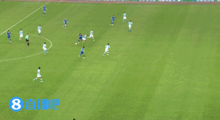 谢鹏飞戴维森进球时刻_中超-宋文杰传射吉列尔梅双响 广州城4-1河北_中超武汉三镇对阵广州城比赛结果