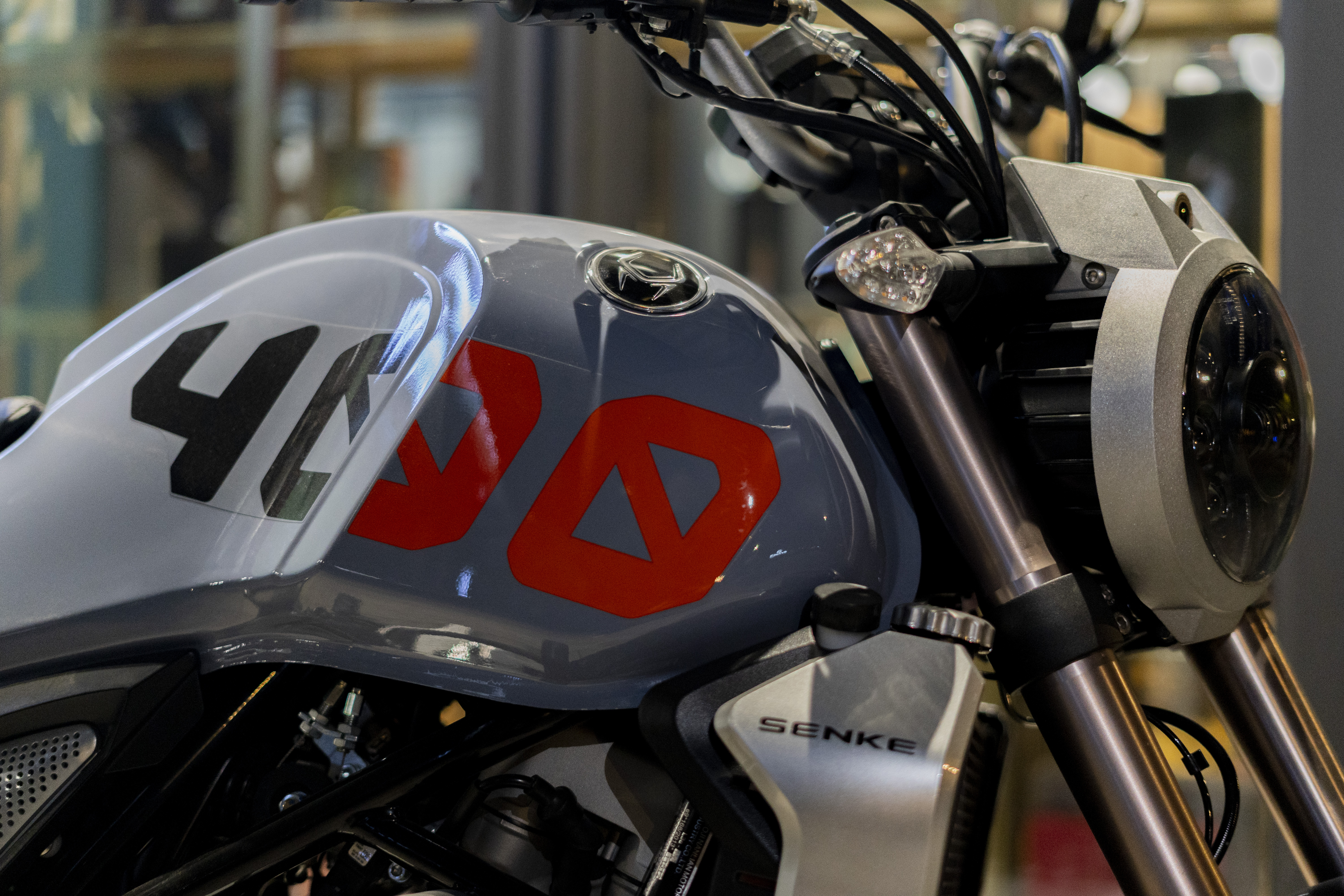 森科摩托,复古金刚魔兽机车sk400-kg