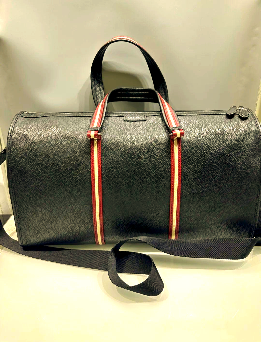 Россия-Bally_Bally, где проверить [Россия] Официал