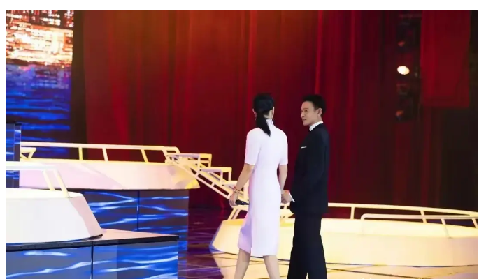 那英与刘德华共同演绎《东方之珠》回忆香港回归岁月,令人怀念!