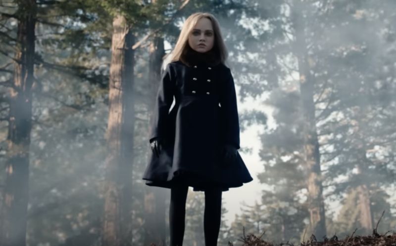 恐怖玩偶"梅根"爱到失控大跳"魔性舞蹈"追杀人类