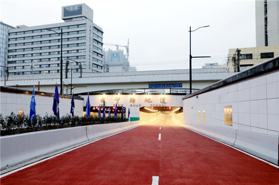 武宁路快速化改建工程主线地道已通车