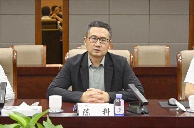 安踏集团首席运营官陈科一行来江南大学推进校企合作