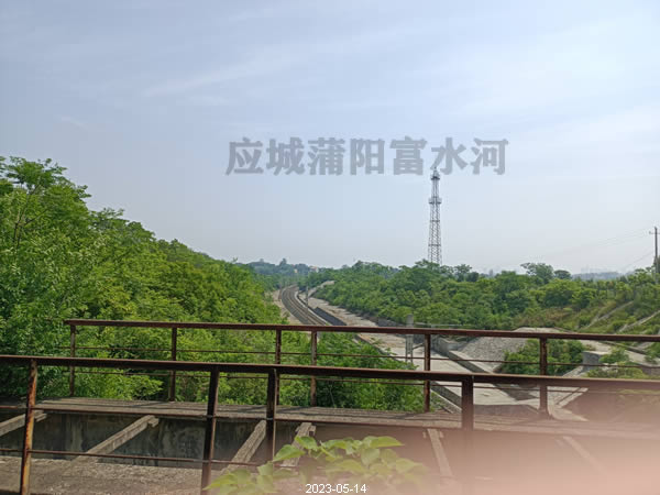 应城西十桥上拍长荆铁路