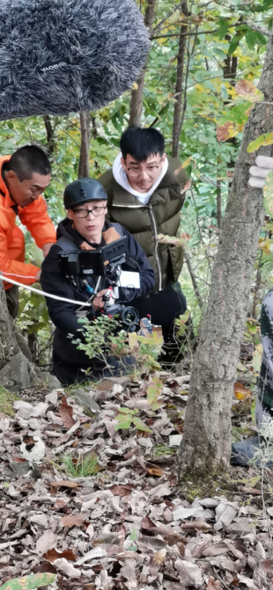 关注野外生存题材,佛企联合出品电影《野人谷》上线!