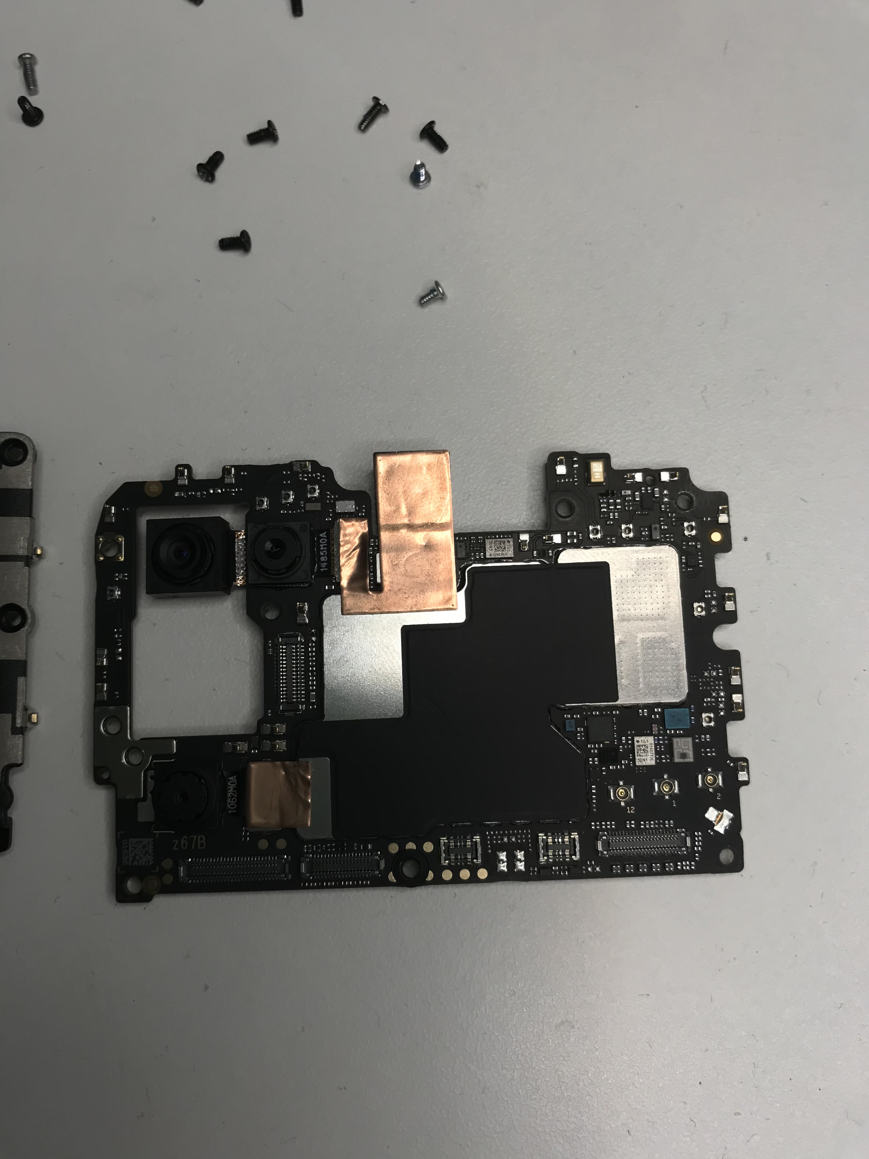 南宁市努比亚红魔手机维修:努比亚nx666j红魔6r拆机图解