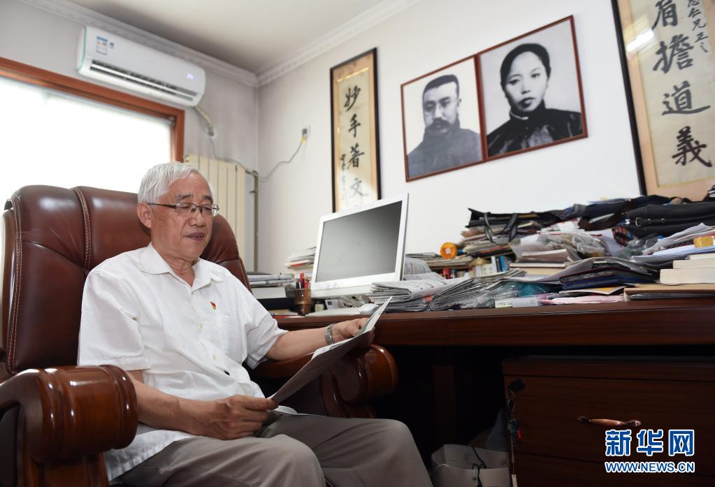 奋斗百年路 启航新征程·"七一勋章"获得者丨革命后代李宏塔:"高光"下