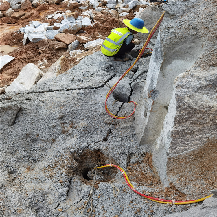 岩石劈裂棒厂家直销