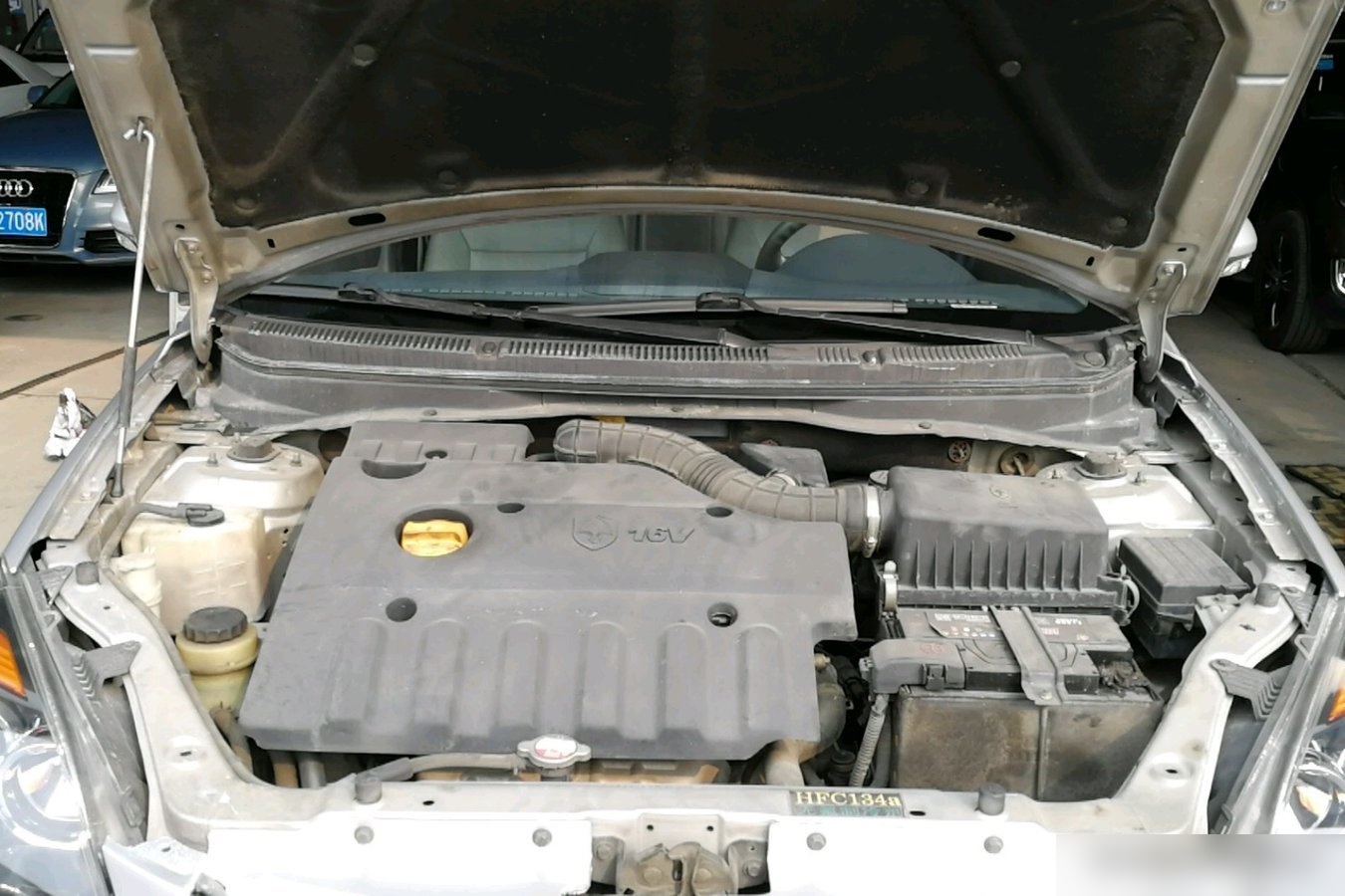 悦翔采用了长安自主研发的blue core jl475q7全铝发动机,这是一款16v