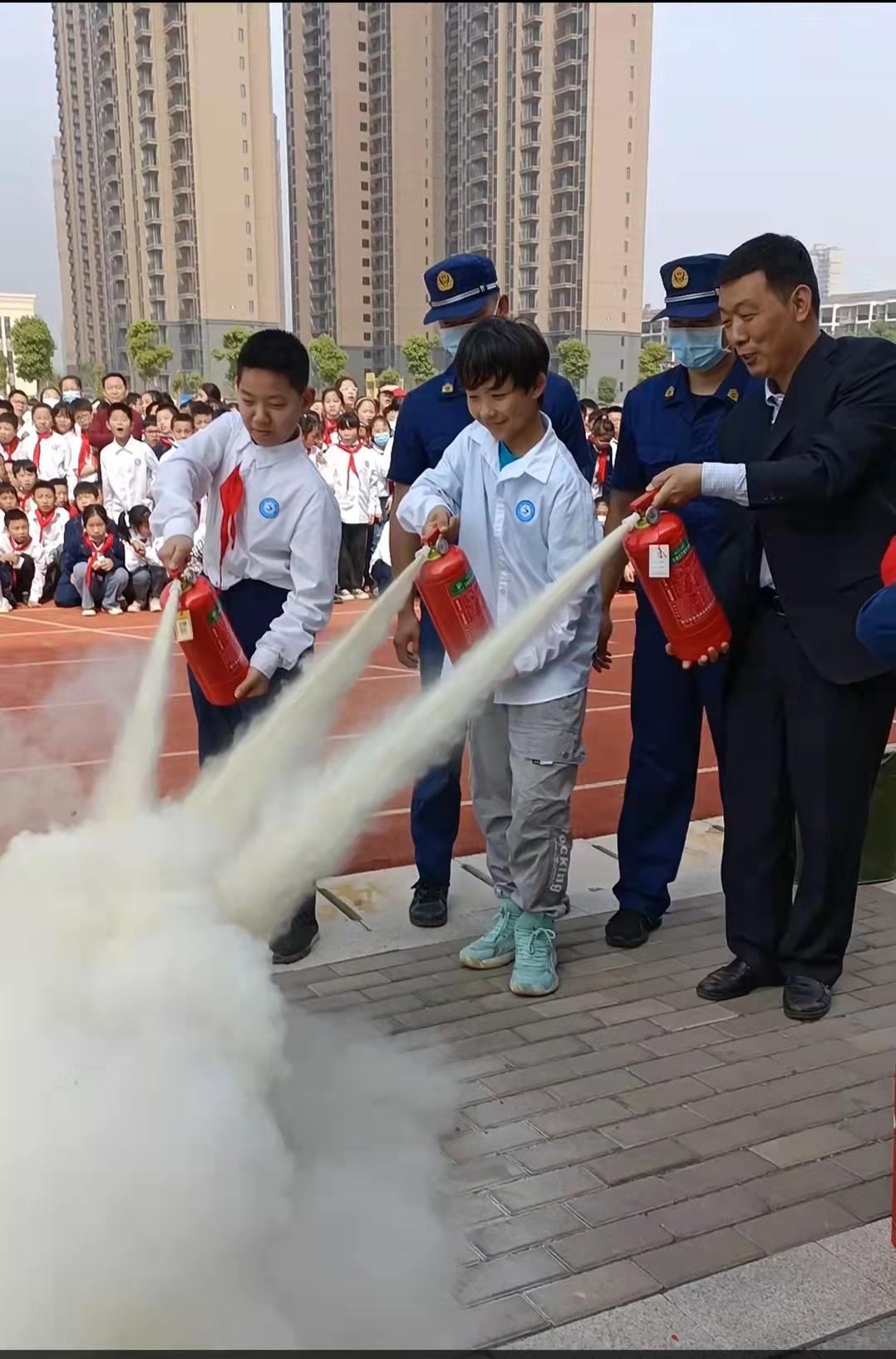 澴川学校大门图片