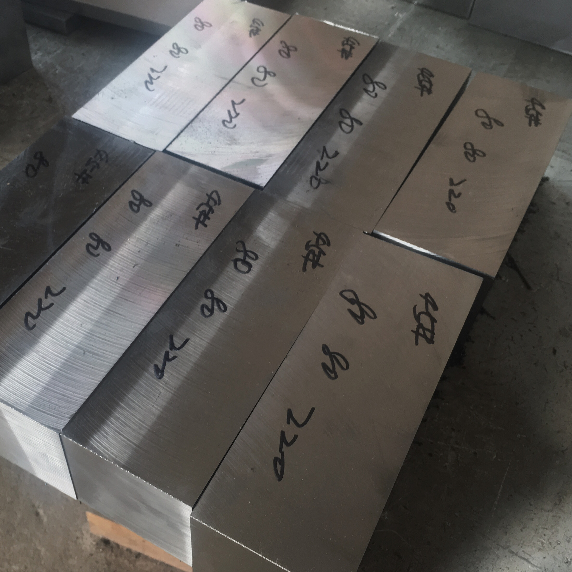 cr8模具钢碳偏析怎么形成的