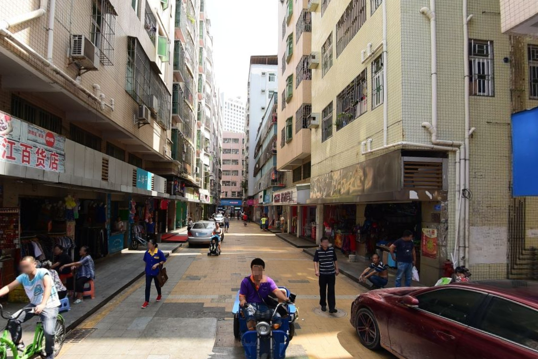 深圳一处城中村:三教九流云集,许多人在此"躺"过人生