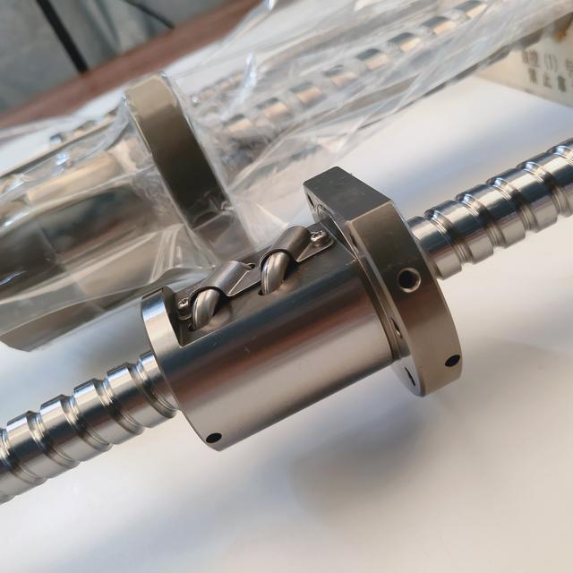 兄弟机床tc-s2d和tc-s2a对于滚珠丝杠的选择