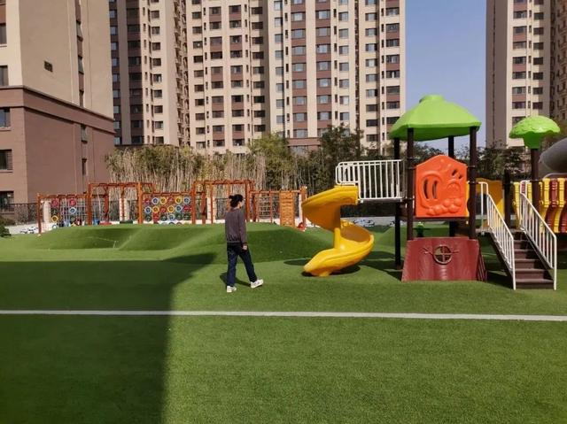 凝心聚力 携手抗疫