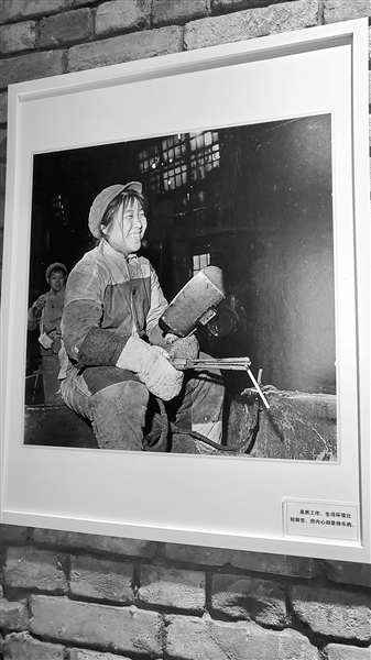 60年代钢铁工人老照片图片