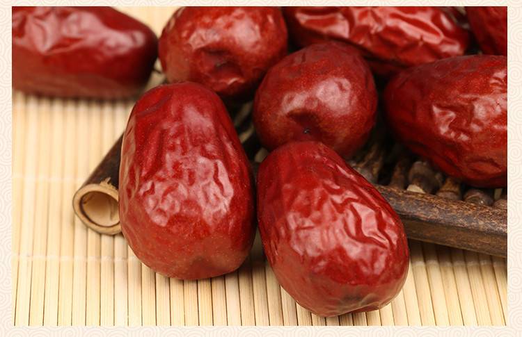 狗头枣,产于陕西省延安市一带,久负盛名