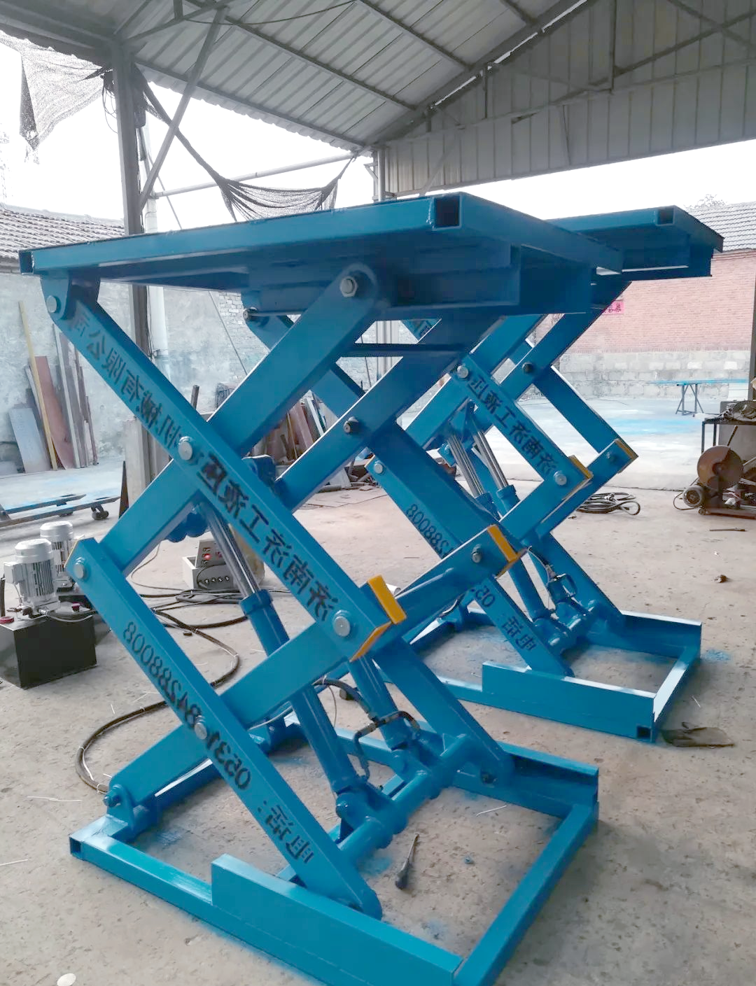 液压升降平台与升降货梯:多款小型剪刀运货升降台及舞台设备