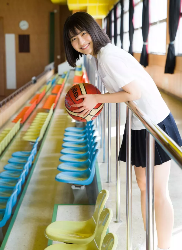 日本短发尤物,山田南实!美图欣赏