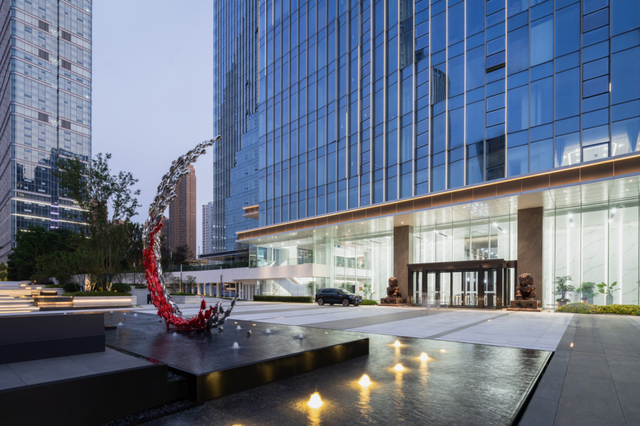 繁忙中的美好邂逅|武汉·天风大厦