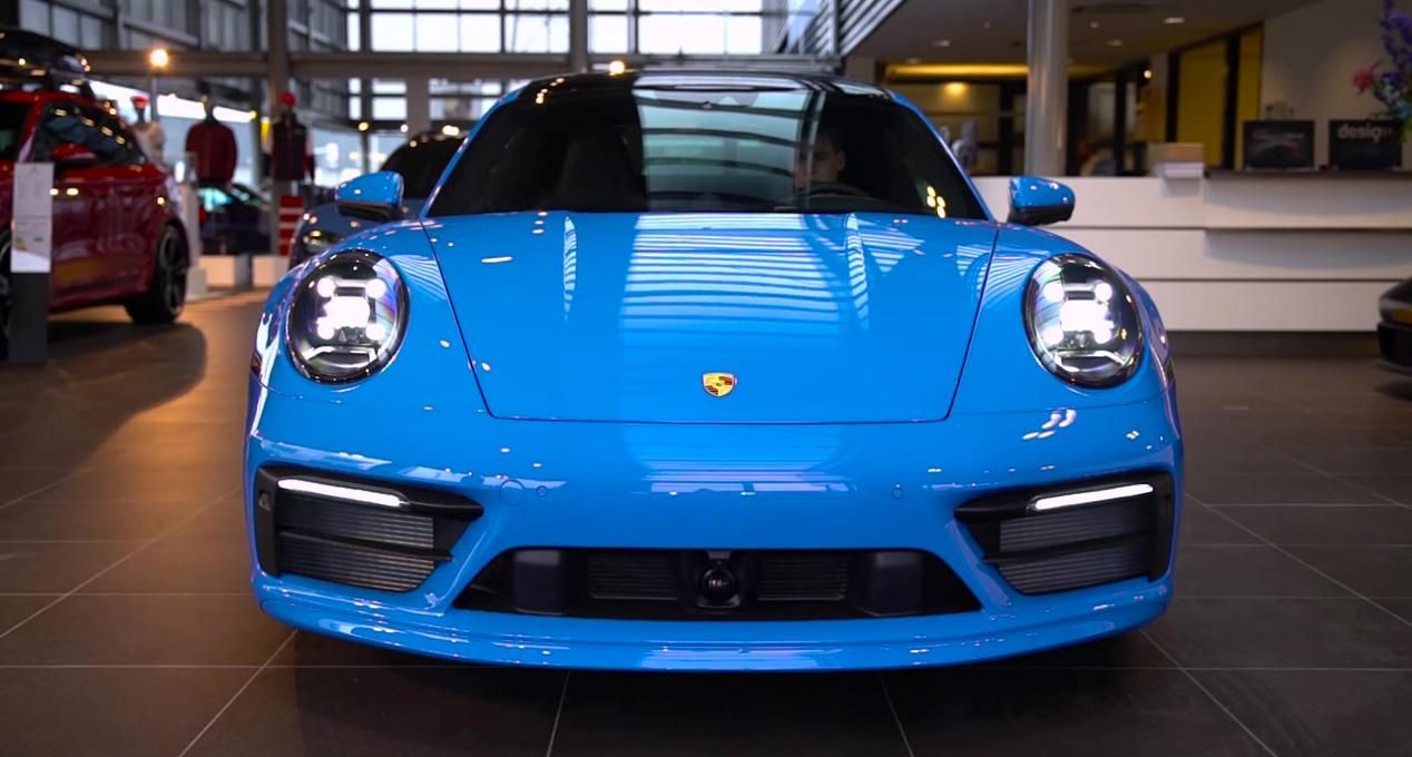 全新保时捷992 carrera s——天蓝超跑