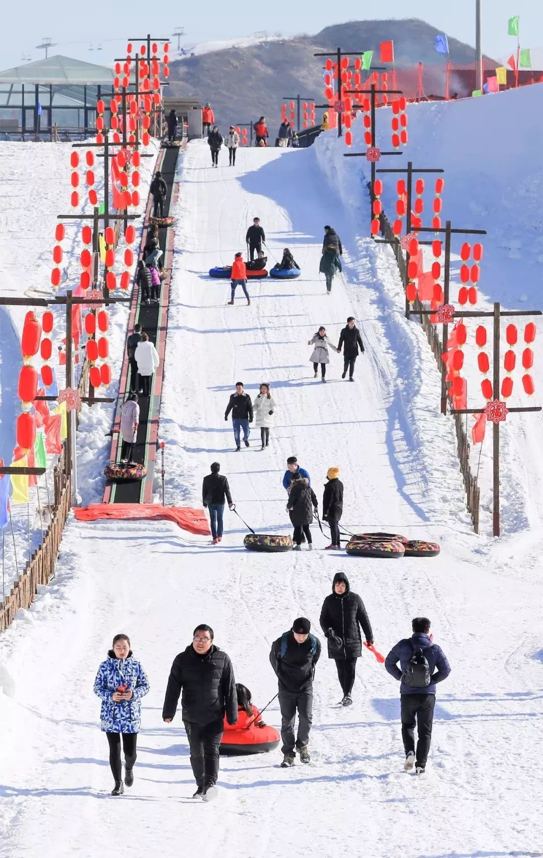 狼牙山滑雪场白雪皑皑,太美了!