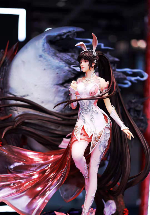 成年版小舞手办首次公布,定价高达7500元,目光呆滞,缺点很明显