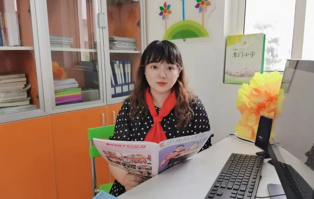 崇明区东门小学少先队:大手牵小手 助孩子健康快乐地成长