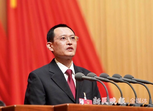 张本才:深入打击"套路贷"犯罪,去年共批捕291人,公诉646人