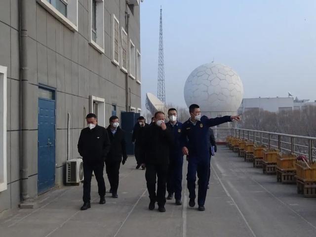 疏勒县委书记宋良强深入消防大队调研