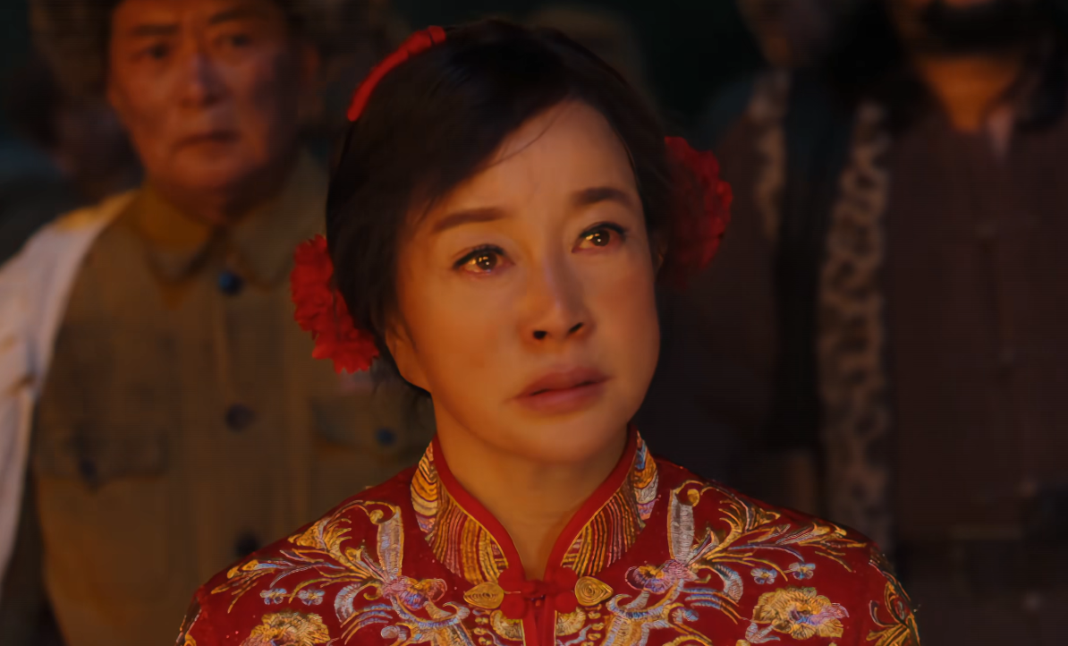 68岁刘晓庆变身花痴小女匪,娇羞小表情直接把52岁男主给整不会了