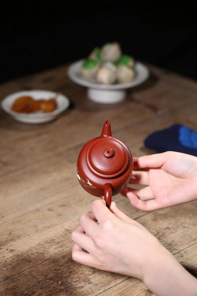 高德钟 叶水君(国助理工艺美术师)宜兴原矿紫砂茶壶