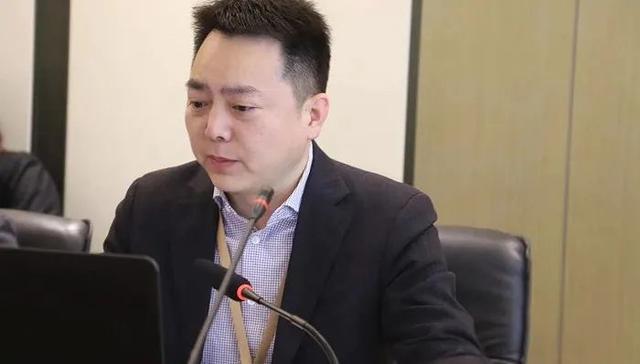 入职不到半年 华鸿嘉信总裁黄士冯因任职碧桂园时贪腐被捕