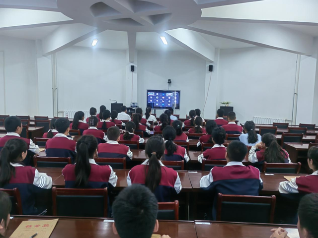 安徽高校蒙城籍学子与皮山县第二中学团员学生结对交流活动正式启动