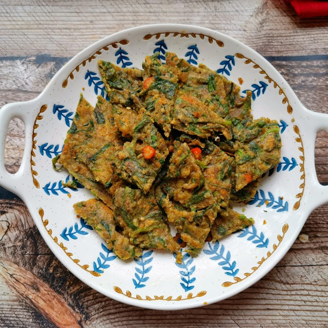 面条菜黑全麦燕麦鸡蛋煎饼