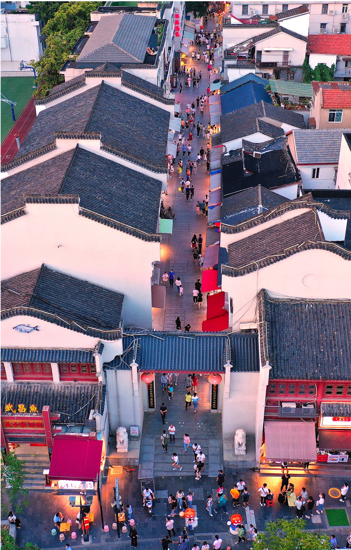 镜头里的武昌古城韵味十足又充满活力,"黄鹤归来武昌城"国际影像大赛