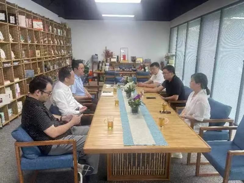 曾琨带队到北京开展招商引资工作