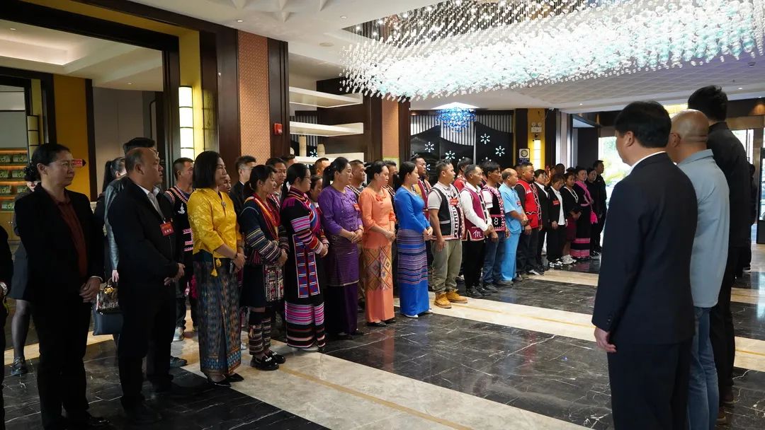 聚焦2024孟连两会孟连县四班子领导看望政协委员