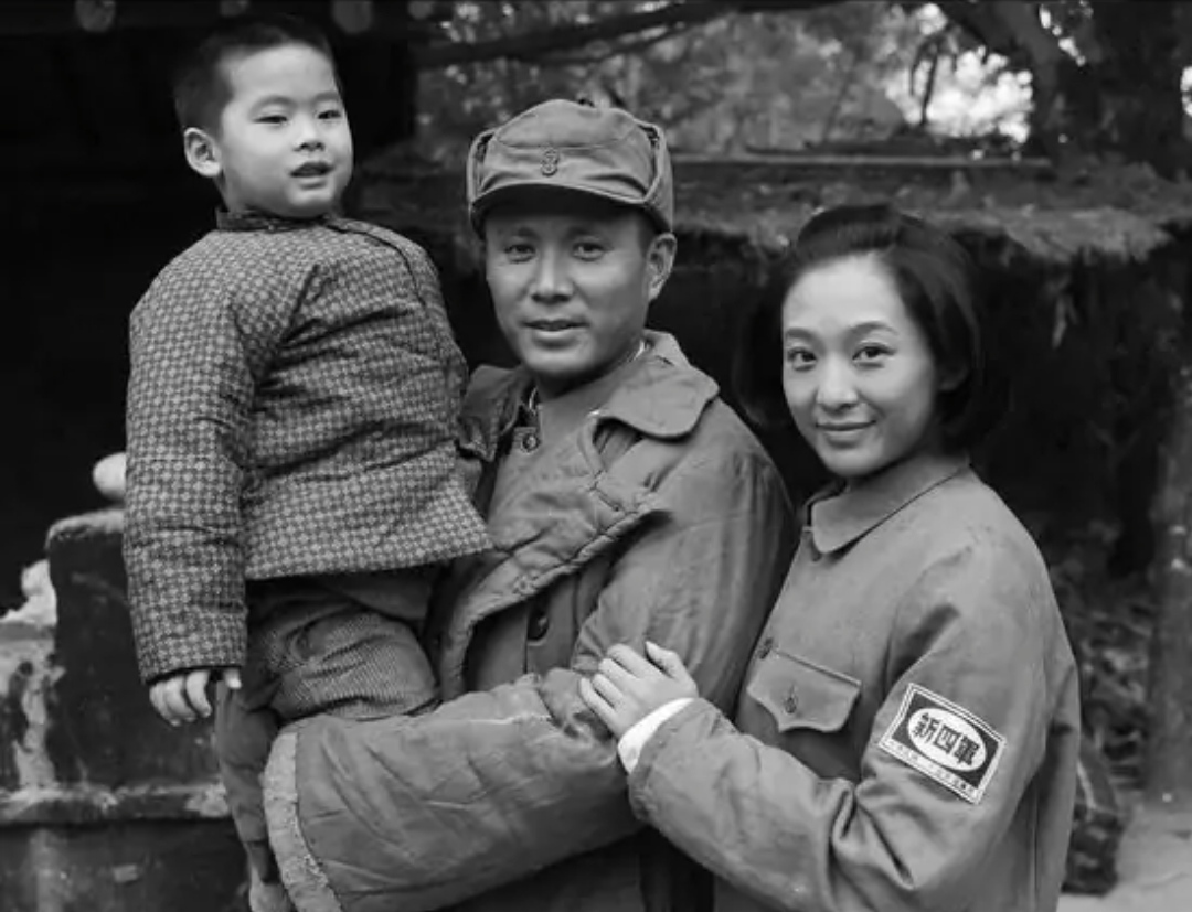 《粟裕大将》剧情介绍?