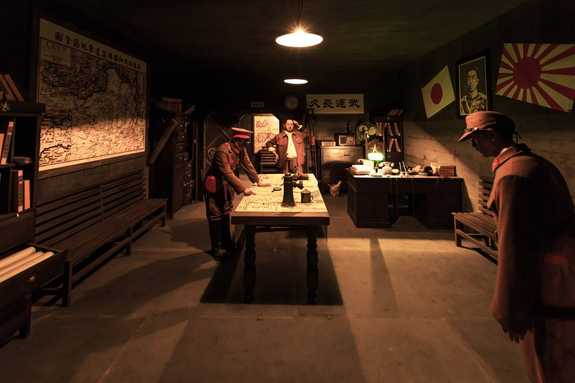 二战投降后,一支日本军队躲中国地下,宁愿吃老鼠都不敢出来