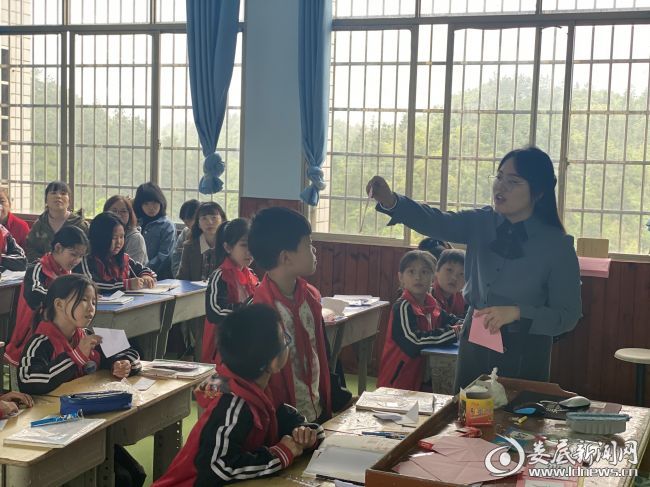 娄星区石井中学开展小学部数学教学比武暨研讨活动