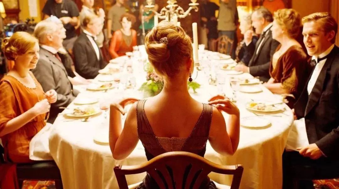 女子雅学|西餐礼仪大盘点,怎么进餐,餐巾使用……你了解多少?